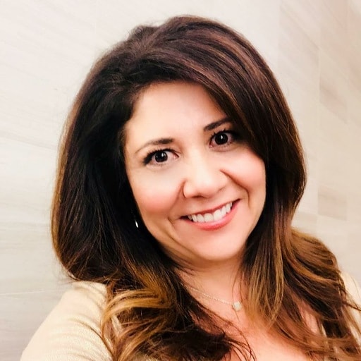 LIVEcommunityマネージャーVeronica Jowers