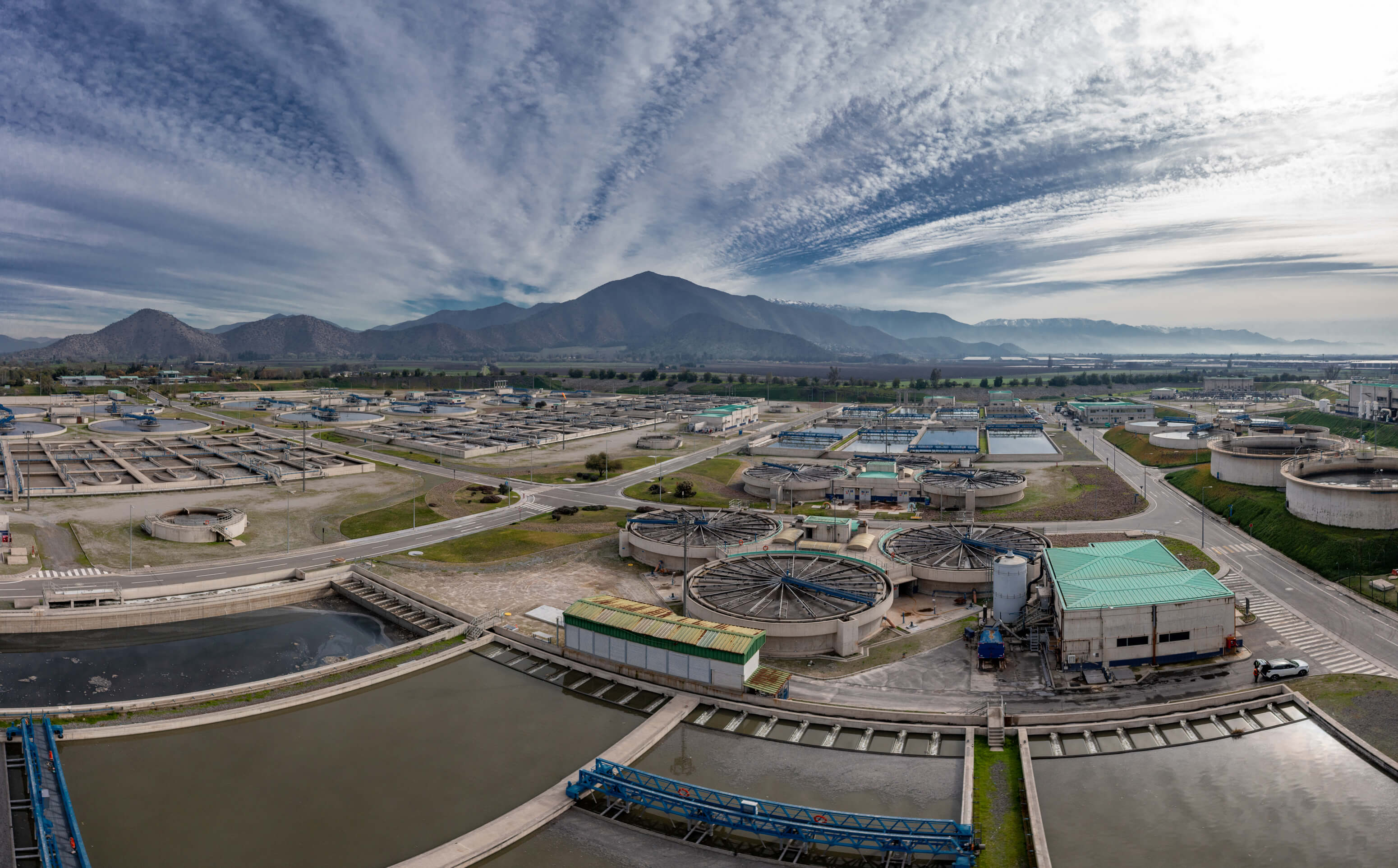 AI-powered automation helps Aguas Andinas reduce security administration time by 98%